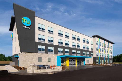 Tru By Hilton Sharonville, OH - Housity