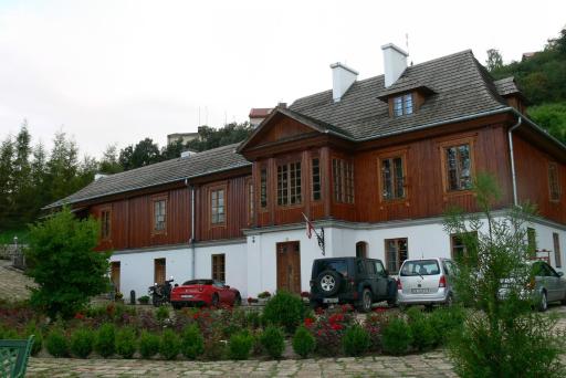 Dworek Karpińskich - Housity