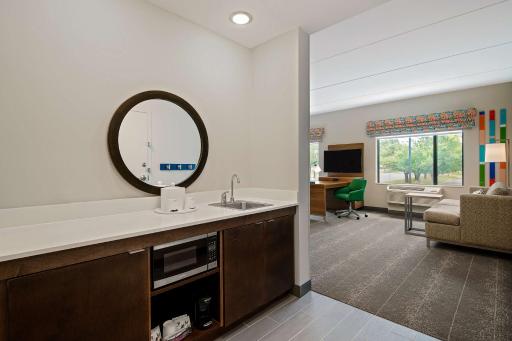 Hampton Inn & Suites Raleigh Midtown, NC - Housity