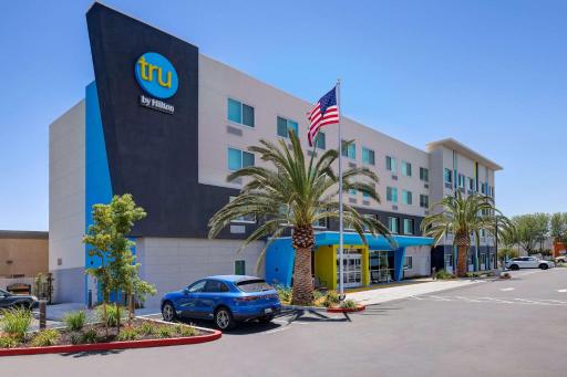 Tru By Hilton Lathrop - Housity