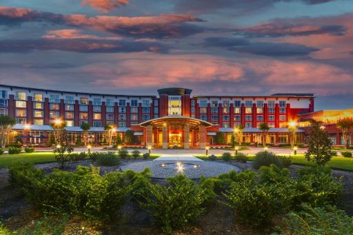 The Chattanoogan Hotel, Curio Collection By Hilton - Housity