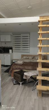 Small Apartment FULL PRIVACY AT HOME STRONG WI-FI - Housity