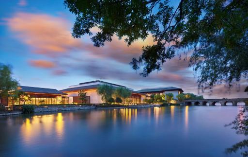 Hilton Shanghai Songjiang Guangfulin - Housity