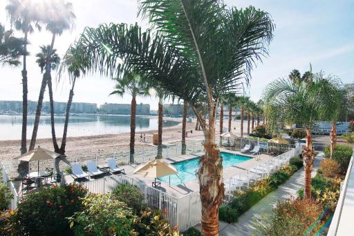 Jamaica Bay Inn Marina Del Rey Tapestry Collection by Hilton - Housity