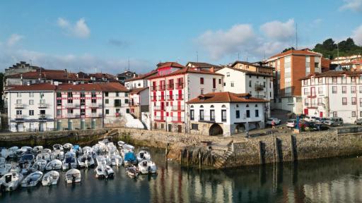 Apartamentos&Spa Mundaka Port - Housity