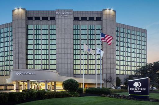 DoubleTree by Hilton Cherry Hill Philadelphia - Housity