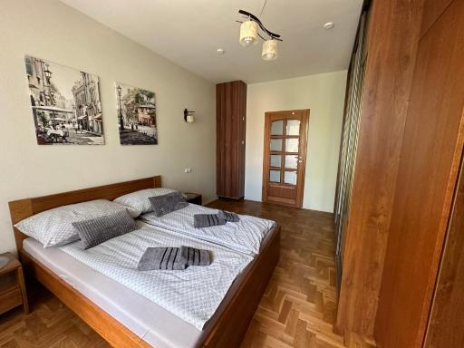 Apartament w Kamienicy - Housity