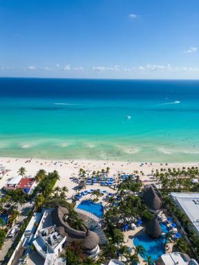 The Reef Playacar Beach Resort & Spa-Optional All Inclusive - Housity
