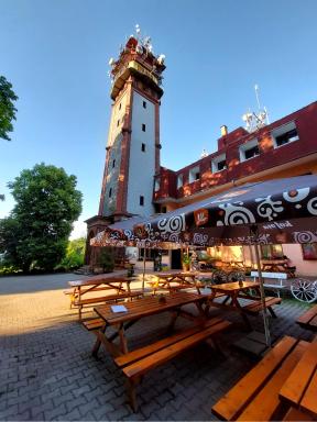 Hotel Vyhlídka - Housity