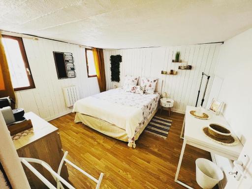 Chambre d'Hôtes B&B LES BOIS BLANCS - Housity