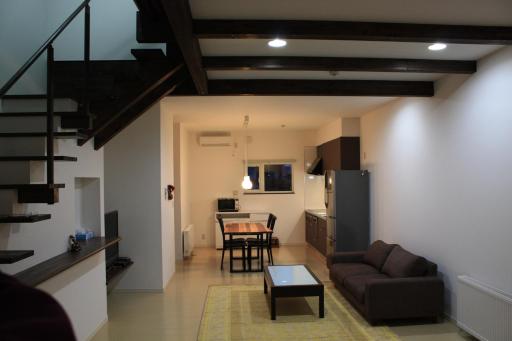 Tsuru Apartments - Housity