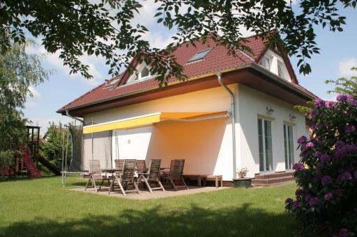 Holiday Home Prague Pruhonice - Housity
