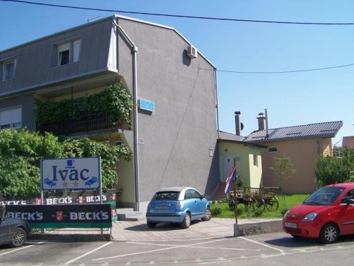 Guest House Ivac Inn Zagreb Airport - Housity