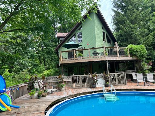 At Home In The Woods Bed and breakfast - Housity