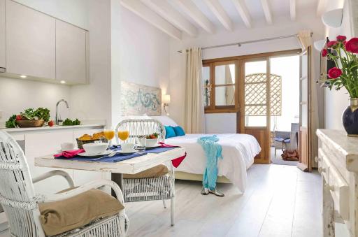StayCatalina Boutique Hotel-Apartments - Housity