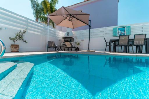 Lemon Tree Villa - Housity