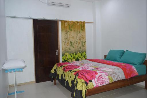 Mahoni Guest House Labuan Bajo - Housity