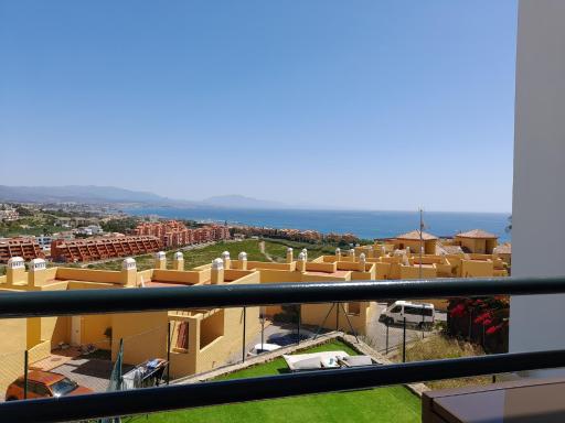 PRINCESS BEACH Boutique 03 - Housity