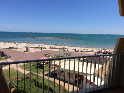 appartement vue mer à la plage - Housity