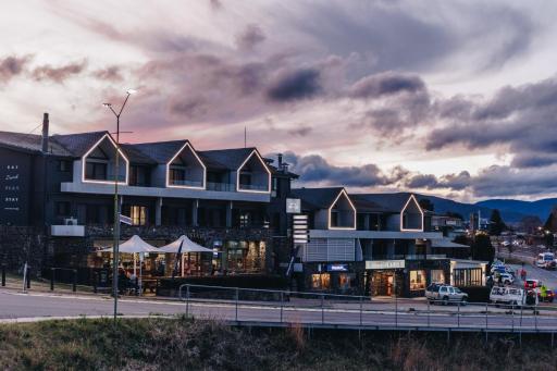 Banjo Paterson Inn - Housity