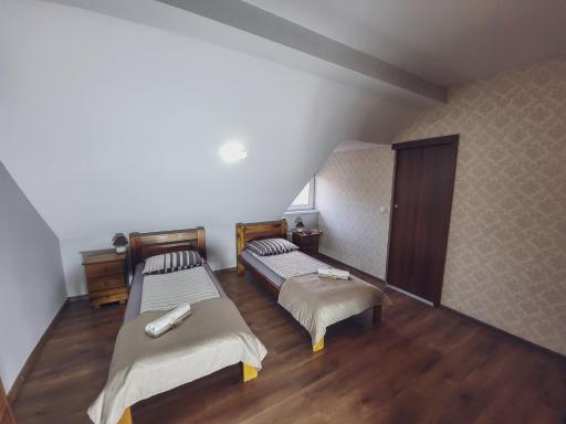 Zajazd Na Górkach - Housity