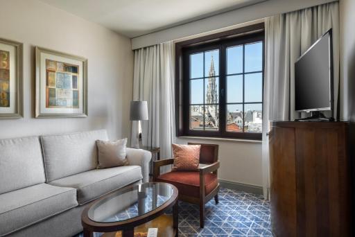 Warwick Grand-Place Brussels - Hizvo