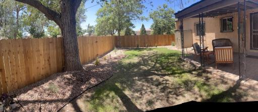 Vintage charm vacation home with modern comforts near Old Town - Housity