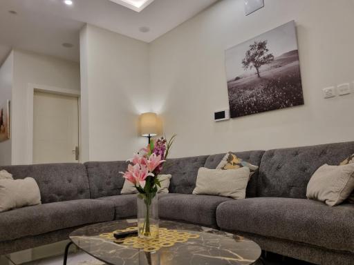 Shq grftyn wsl fkhm wmtkml ltjhyz qrb syr mwl - Housity