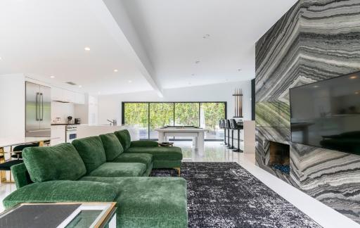 $3M Modern Hollywood New Construction Villa Oasis - Housity