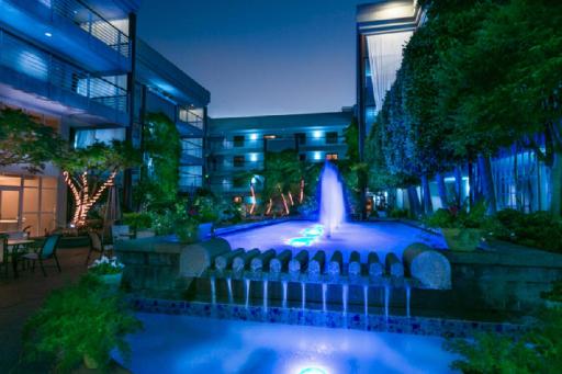 Cupertino Hotel - Housity