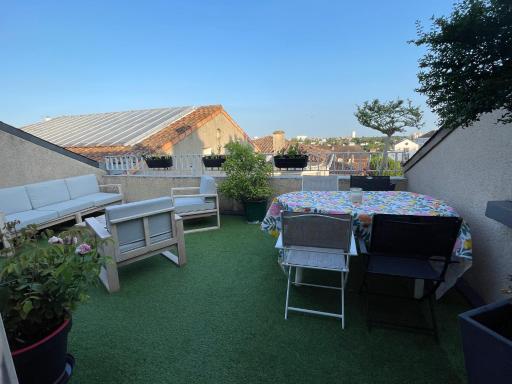 Grand Appartement Hypercentre avec Terrasse et Parking - Hizvo