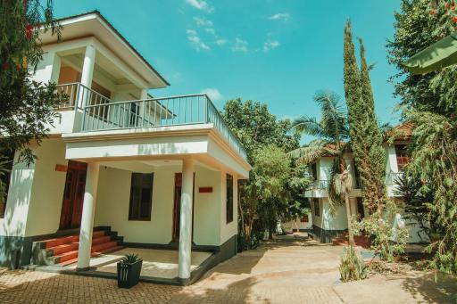 Bamboo Village - Housity