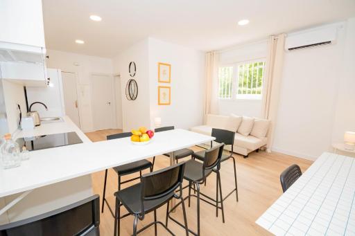 For You Rentals Cozy and charming 3-bedroom apartment TEMPORAL in Madrid ASO180 - Housity