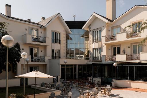 Hotel PAX Torrelodones - Housity