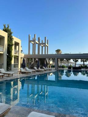 Hotel Ambrosia - Housity