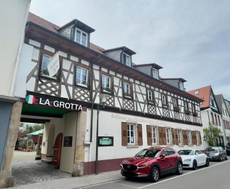 Hotel - Ristorante La Grotta - Housity