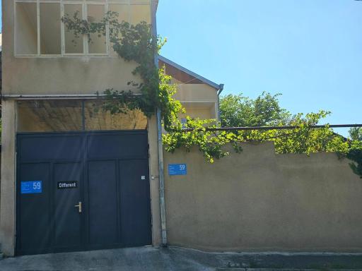 Guesthouse different - Housity