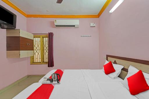 OYO Suresh Guest House - Housity