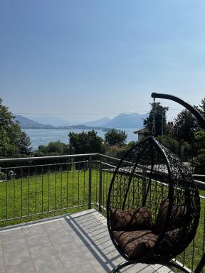 MagicView Baveno apartment with garden and lake view - Housity