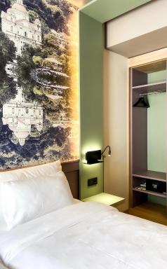 CONTI HOTEL VILNIUS, Conference Centre, Restaurant & Bar - Housity