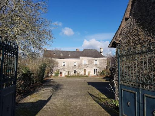 La première pierre - Housity