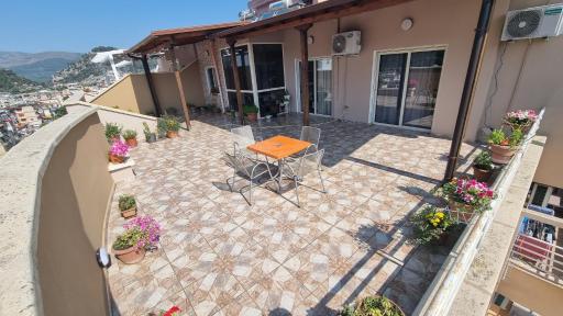 Luis Penthouse - Housity