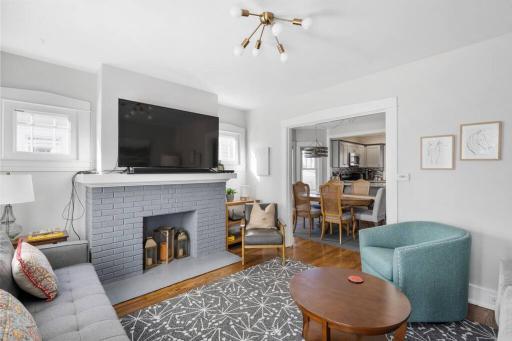 Minutes from U of L & Expo Center I Cozy I Updated - Housity