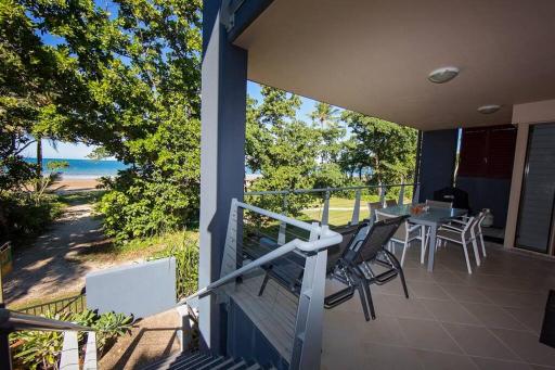 Beach House Apartment No 7 - Fabulous Location - Housity