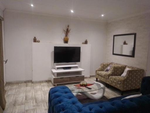 Mayberrypark Guest lodge - Housity