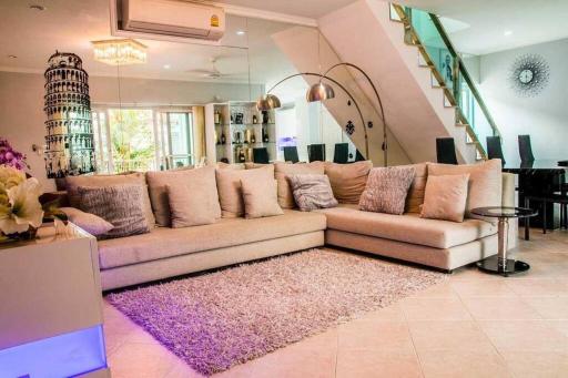 Pattaya Pool Villa - Housity