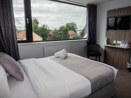 Sky Nights Hotel London Heathrow - Housity