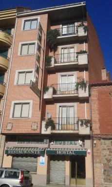 Hostal Avenida - Housity