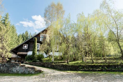 Pensiunea Casa Bunicilor - Housity