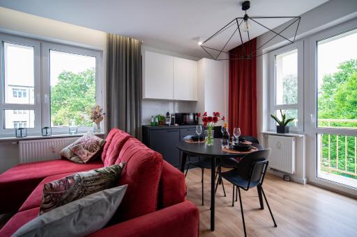 FREEDOM APART - Długa 8m6 - Housity